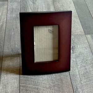 Burnes Home Accents, Rich-Brown, Wooden 4x5 Picture Frame.